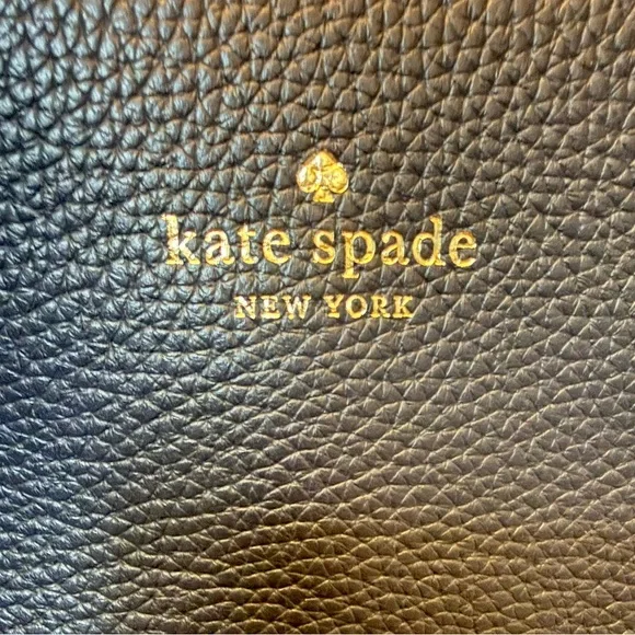 ♠️ Kate Spade Navy Blue Leather Crossbody Bag - Picture 6 of 9